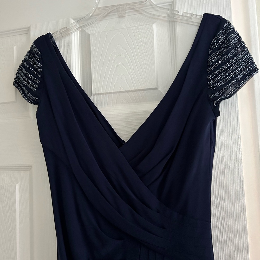 Badgley Mischka Navy blue jersey knit gown. - Picture 1 of 3